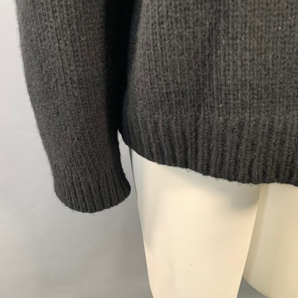 THE ROW Size L Black Cashmere Knit Raglan Sleeves Crew Neck Sweater - Picture 6 of 10